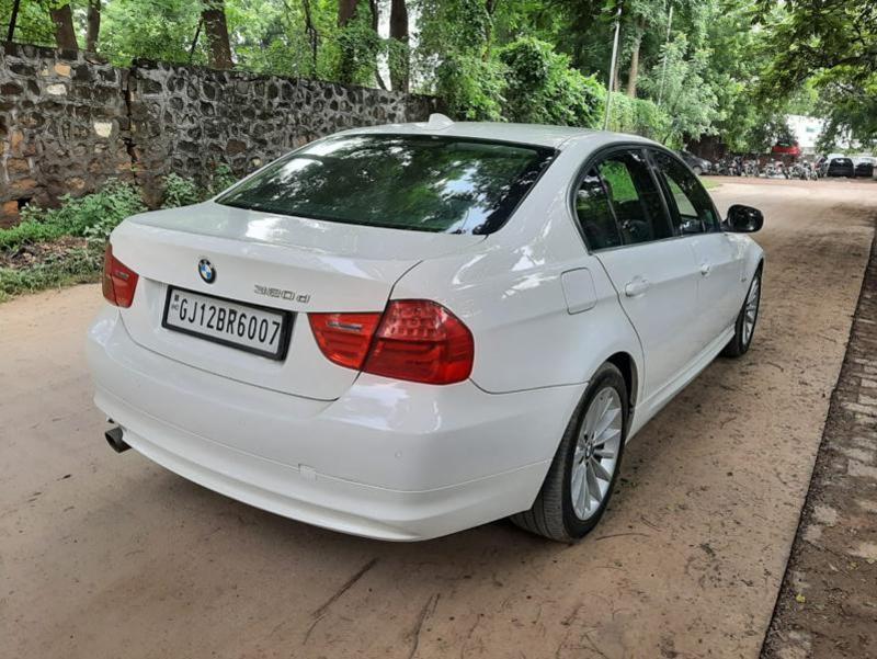 BMW 3 Series 320d Highline Sedan 2012