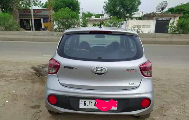 Hyundai Grand i10 Sportz U2 1.2 CRDi 2017