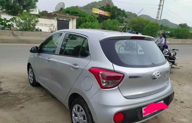 Hyundai Grand i10 Sportz U2 1.2 CRDi 2017