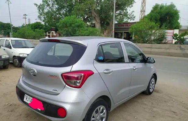 Hyundai Grand i10 Sportz U2 1.2 CRDi 2017