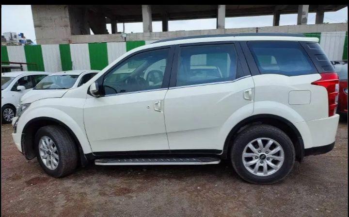 Mahindra XUV500 W10 2016