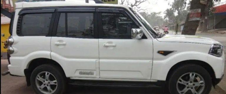 Mahindra Scorpio S10 4WD AT 2015