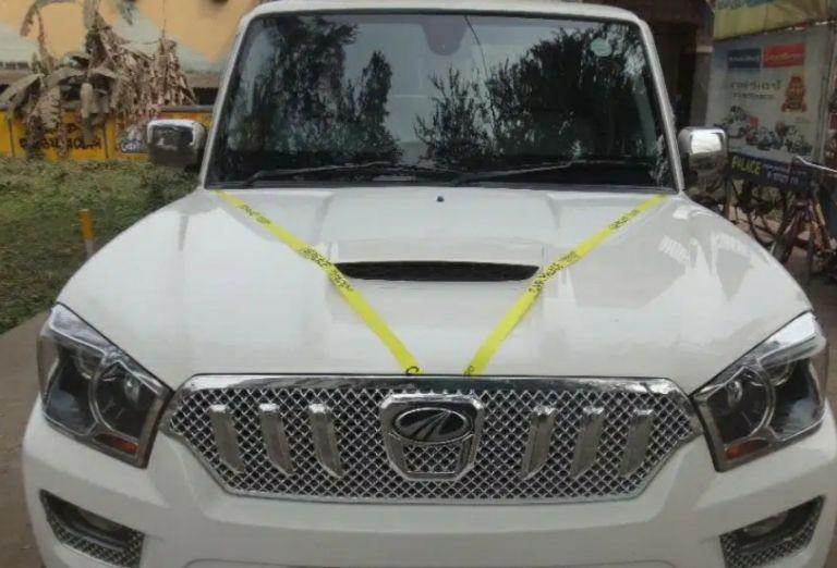 Mahindra Scorpio S10 4WD AT 2015