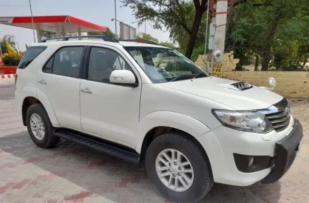 Toyota Fortuner 3.0 4X2 AT 2012