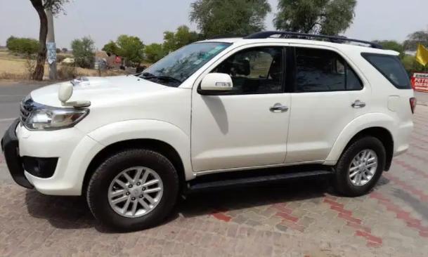 Toyota Fortuner 3.0 4X2 AT 2012