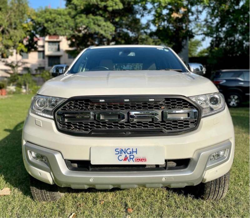 Ford Endeavour Titanium 3.2 4x4 AT 2016