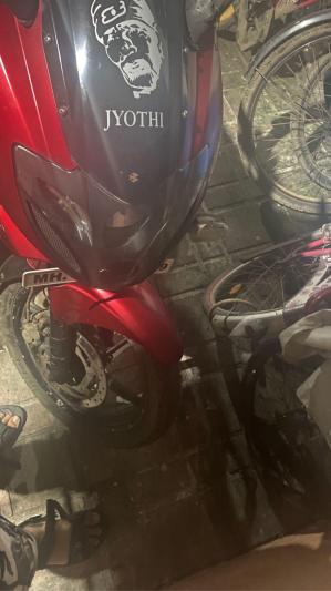 Bajaj Pulsar 220cc 2011