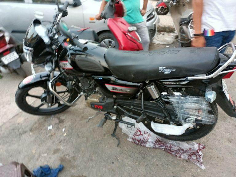 TVS Radeon 110cc Drum BS6 2021