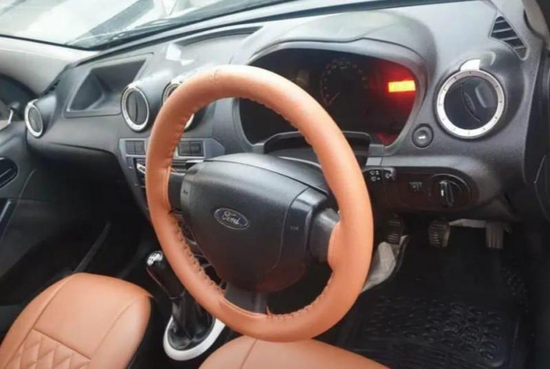 Ford Figo 1.4 TDCI TITANIUM 2014