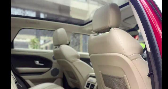 Land Rover Range Rover Evoque 2.2L Dynamic 2017