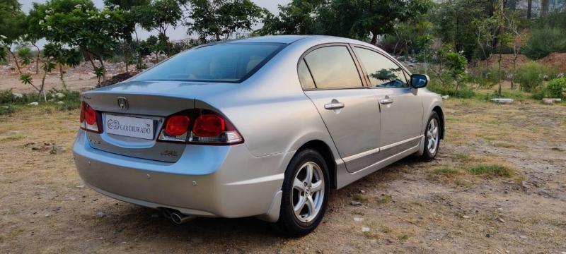 Honda Civic 1.8 V 2011