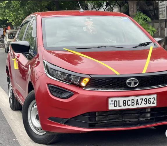 Tata Altroz XE Petrol 2020