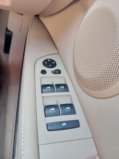 BMW 3 Series 320d 2011