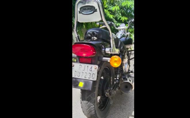 Bajaj Avenger 220cc 2014