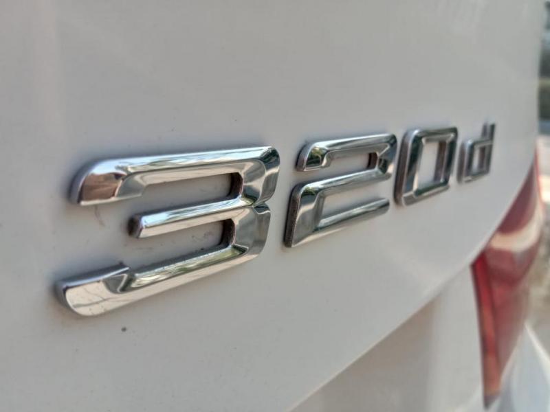 BMW 3 Series 320d 2011