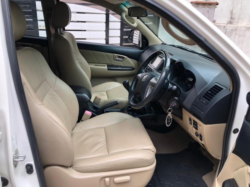 Toyota Fortuner 3.0 4X4 MT 2014