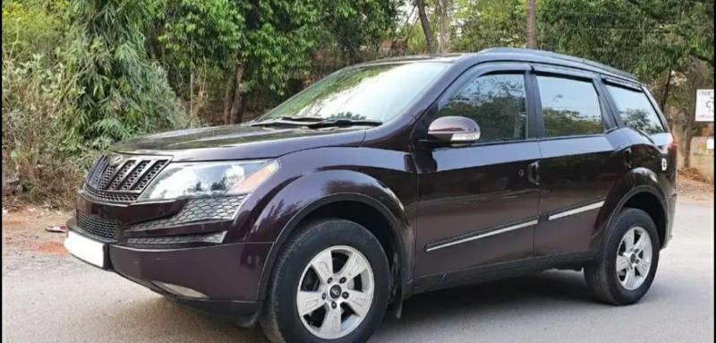 Mahindra XUV500 W8 2016