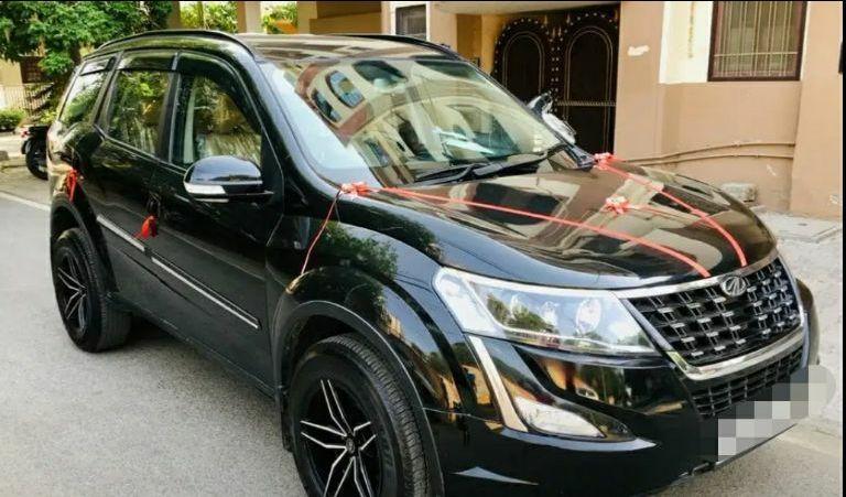 Mahindra XUV500 W7 2019