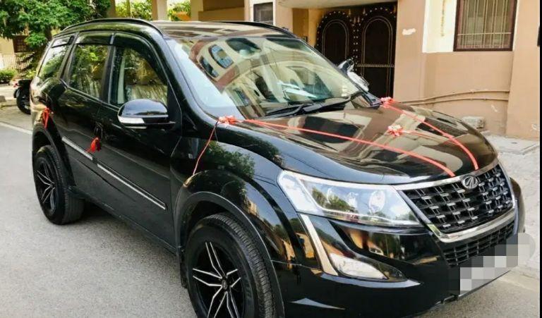 Mahindra XUV500 W7 2019