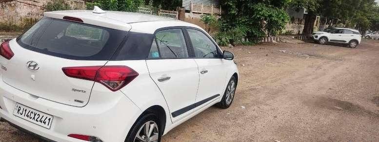 Hyundai i20 Sportz 1.4 (O) 2014