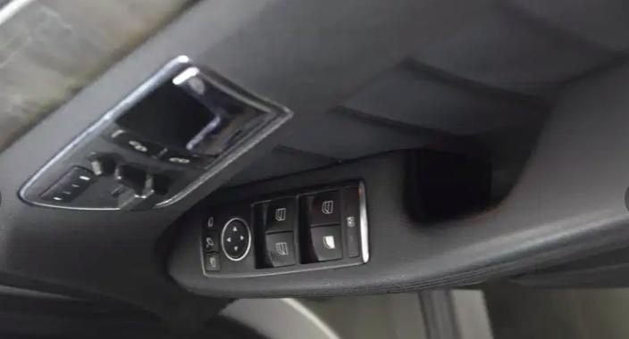 Mercedes-Benz E-Class E 250 CDI CLASSIC 2010