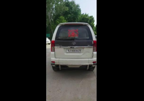 Tata Safari Storme EX 2016