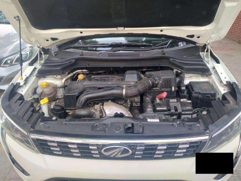 Mahindra XUV300 W8 (O) Diesel BS6 2021