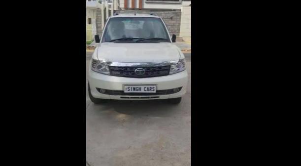 Tata Safari Storme EX 2016