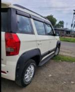 Mahindra TUV300 T8 2015