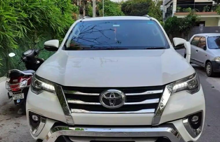 Toyota Fortuner 2.8 4x4 MT 2018