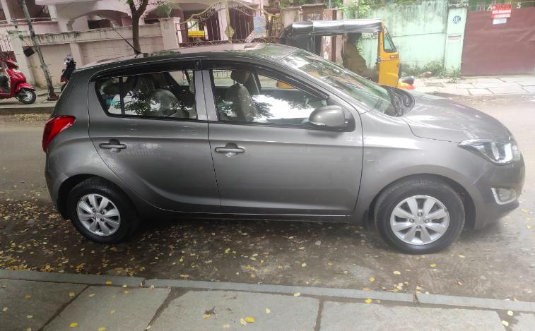 Hyundai i20 Sportz 1.2 2012