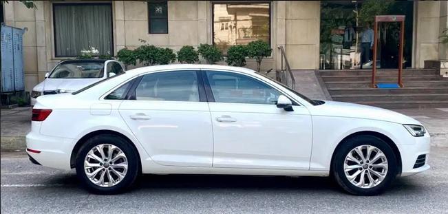 Audi A4 30 TFSI Premium Plus 2017