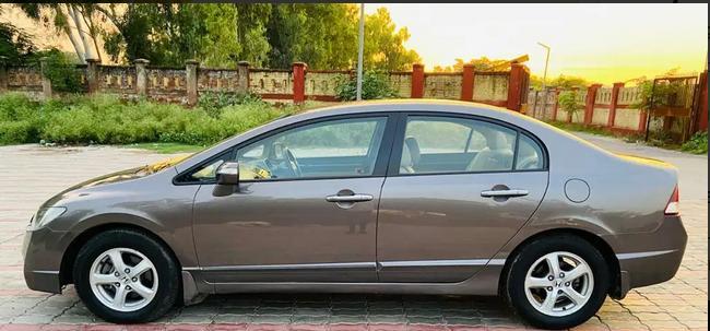 Honda Civic 1.8 V AT 2010