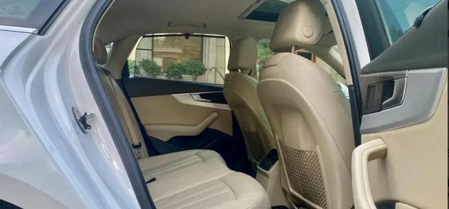 Audi A4 30 TFSI Premium Plus 2017