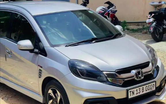 Honda Mobilio RS i-DTEC Opt 2014