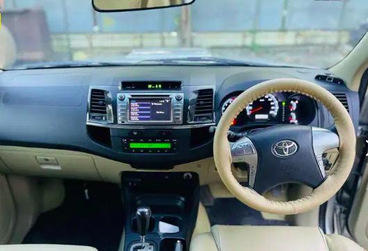 Toyota Fortuner 3.0 4X2 AT 2014