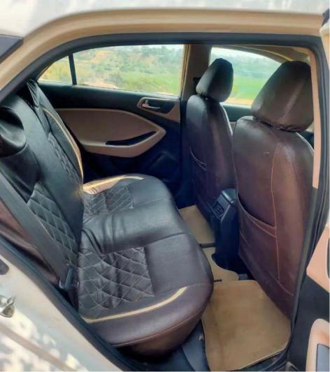 Hyundai i20 Magna 1.2 (O) 2012