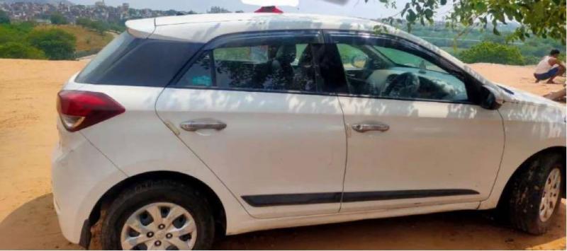 Hyundai i20 Magna 1.2 (O) 2012