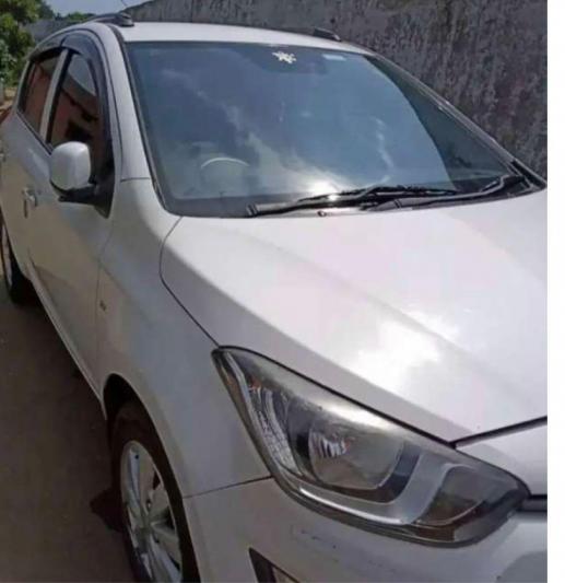 Hyundai i20 Magna 1.2 (O) 2012