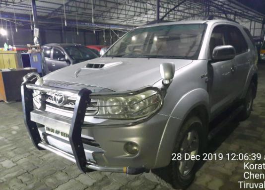 Toyota Fortuner 3.0 MT 4X4 2011