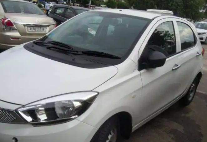 Tata Tiago Revotorq XE (O) 2018