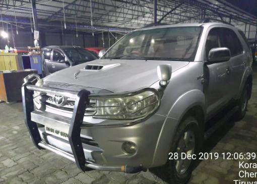 Toyota Fortuner 3.0 MT 4X4 2011