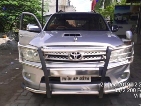Toyota Fortuner 3.0 MT 4X4 2011