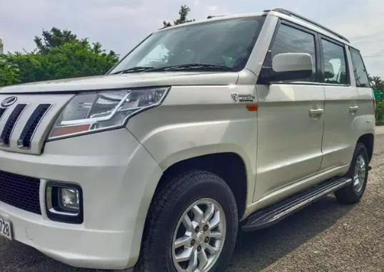 Mahindra TUV300 T8 2016