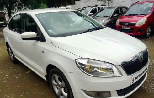 Skoda Rapid Elegance 1.6 TDI CR MT 2013