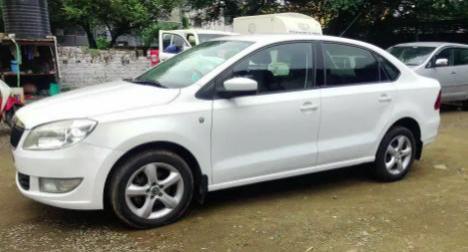 Skoda Rapid Elegance 1.6 TDI CR MT 2013