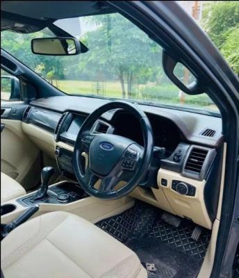 Ford Endeavour Titanium 3.2 4x4 AT 2017