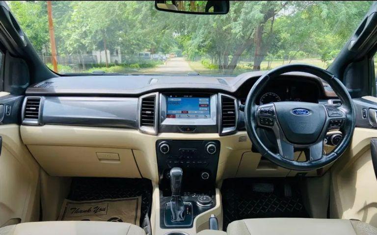 Ford Endeavour Titanium 3.2 4x4 AT 2017