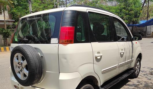 Mahindra Quanto C8 2014