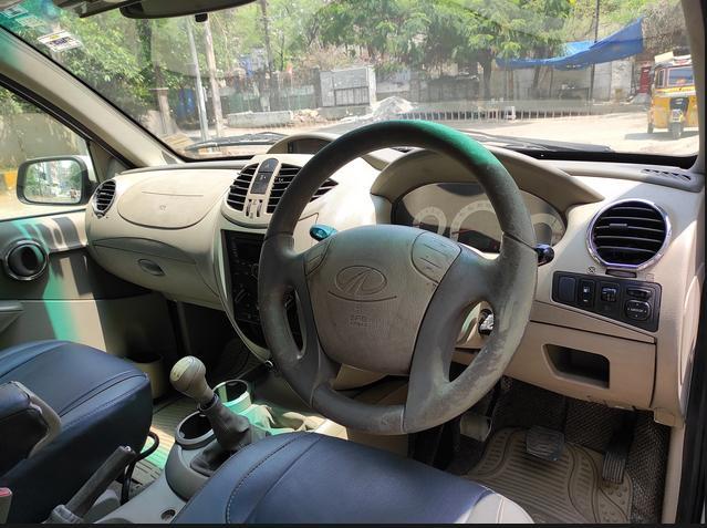 Mahindra Quanto C8 2014